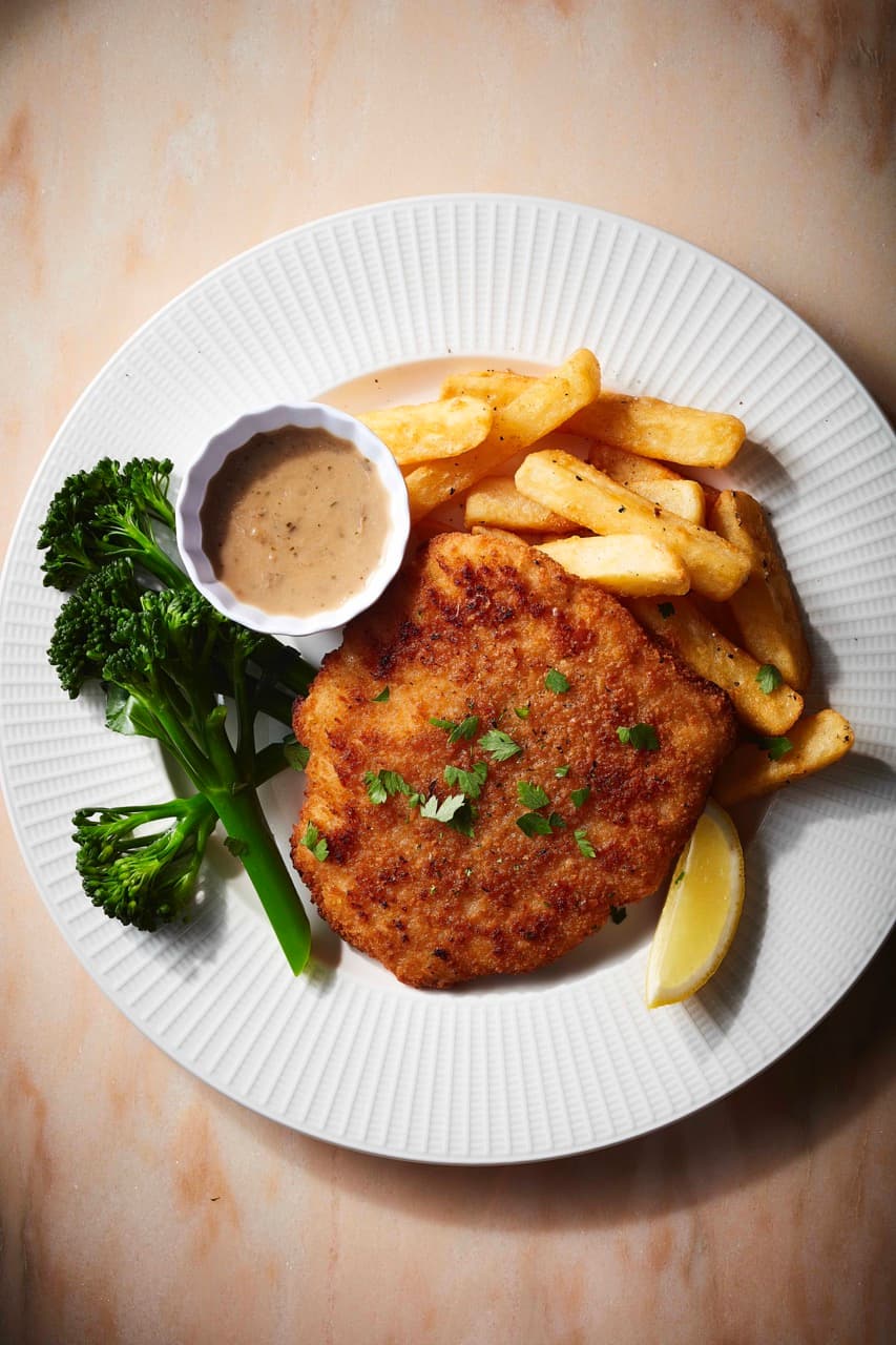 Pollo Milanese with Chips