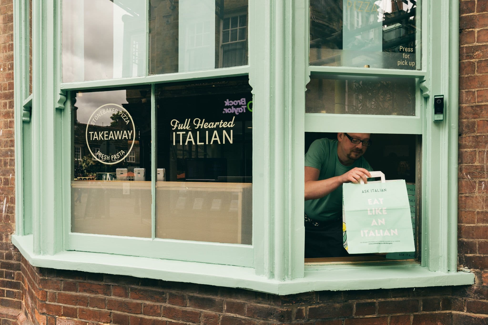 Father's Day Delivery Window