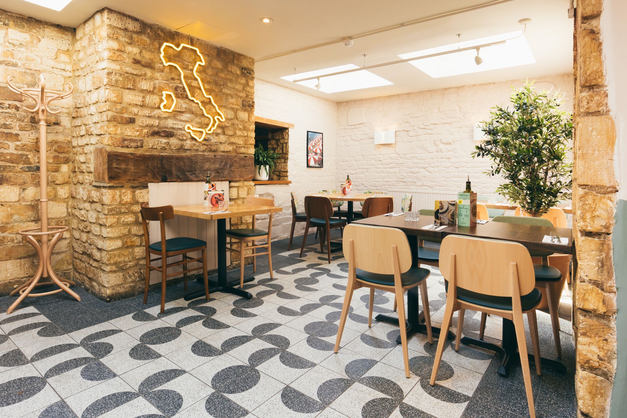 web__ask-italian-moretoninmarsh-2022_CLP_2507-HDR 